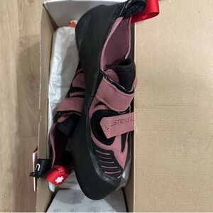 Women’s OCUN climbing shoes NWT